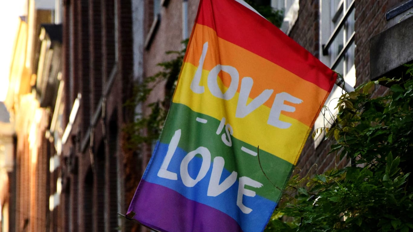 Gay and lesbian Amsterdam – help and support for LGBT visitors