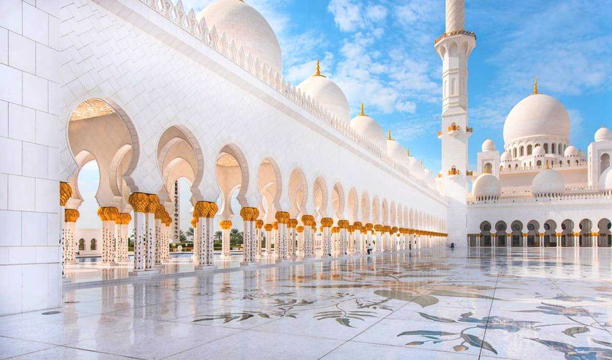 Dubai Stopover Essentials photo 4