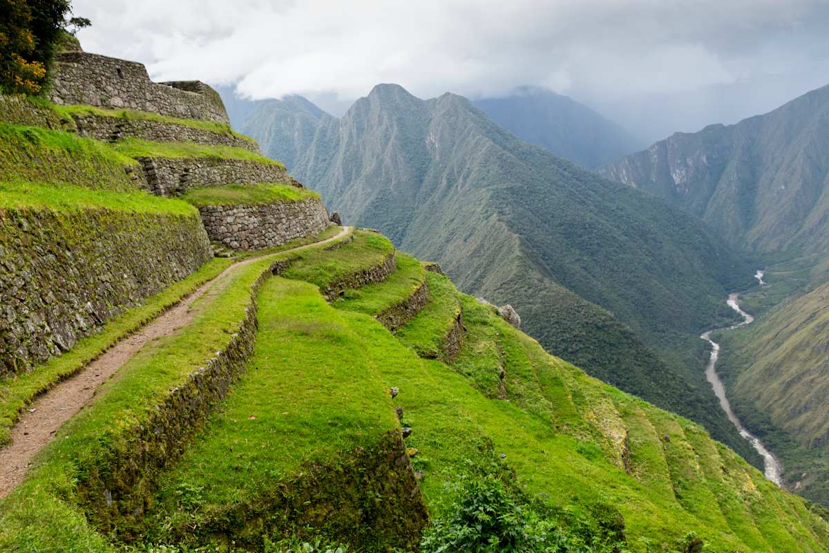Sacred Valley & Sun Gate Trek to Machu Picchu photo 3