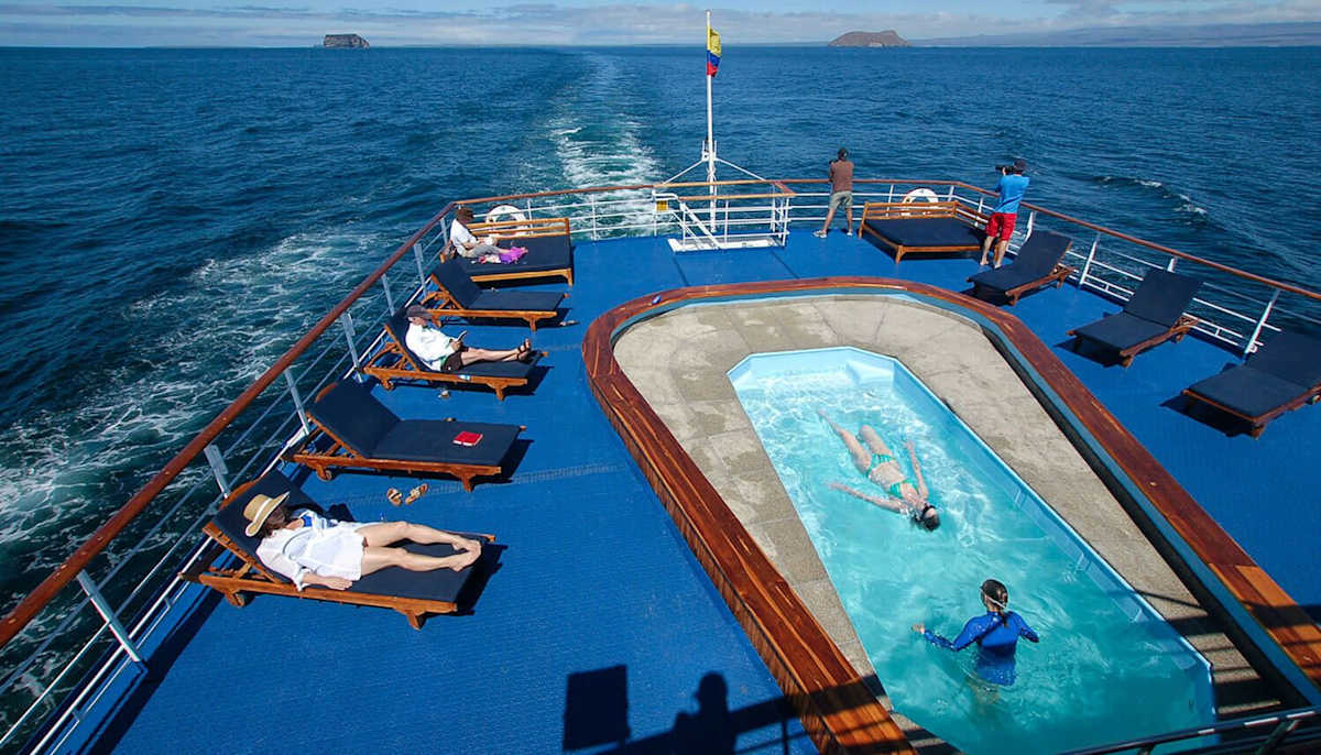 Galapagos Family Cruise: Wildlife & Water Adventures photo 8