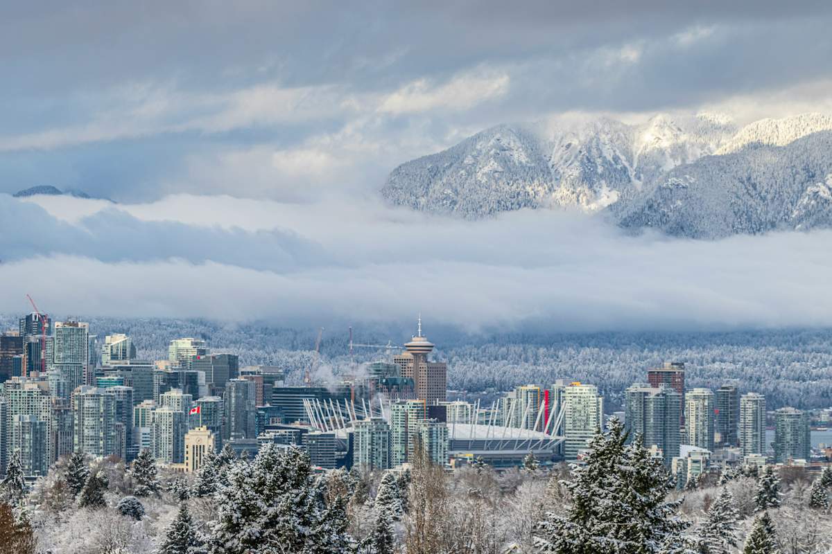 Vancouver Highlights & Whistler Blackcomb Skiing photo 3