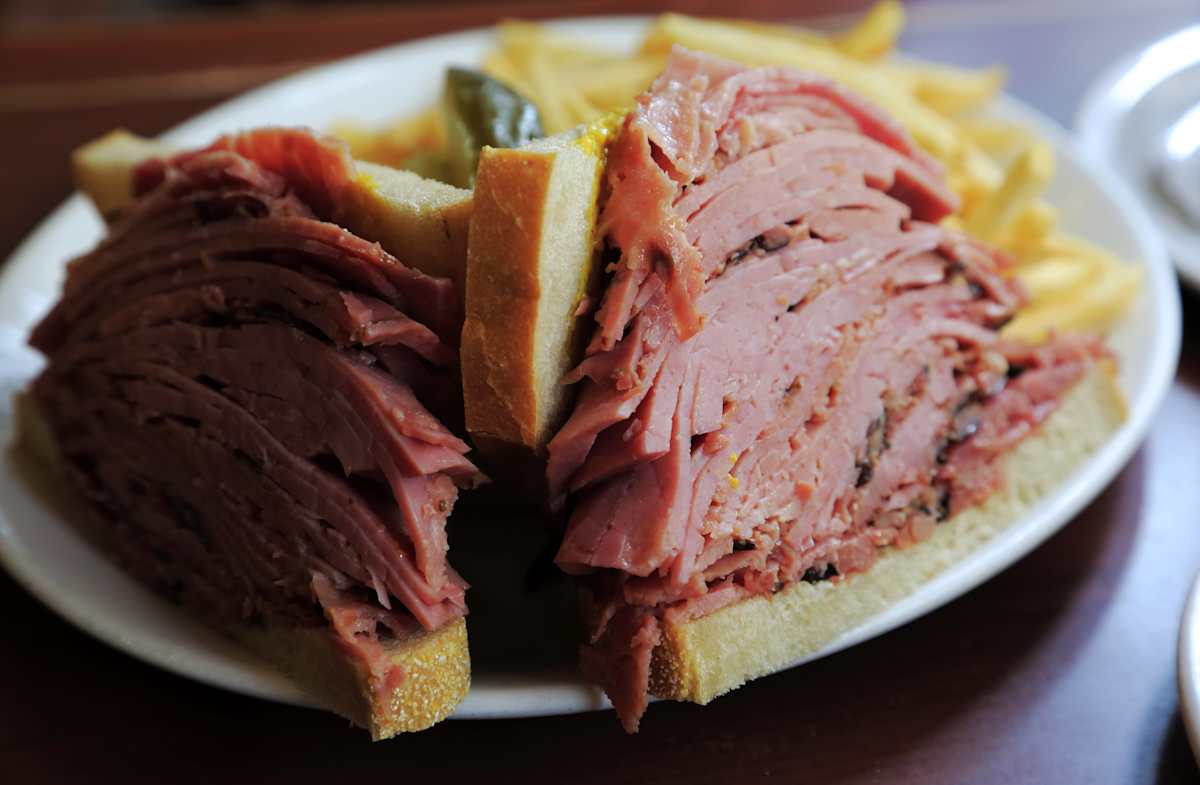 Ontario to Quebec: Food, Falls & Heritage photo 4