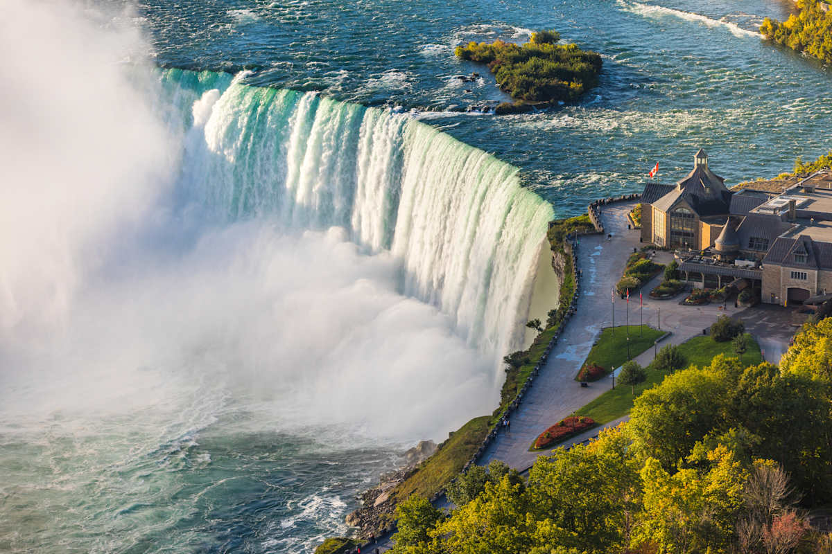 Ontario to Quebec: Food, Falls & Heritage photo 3