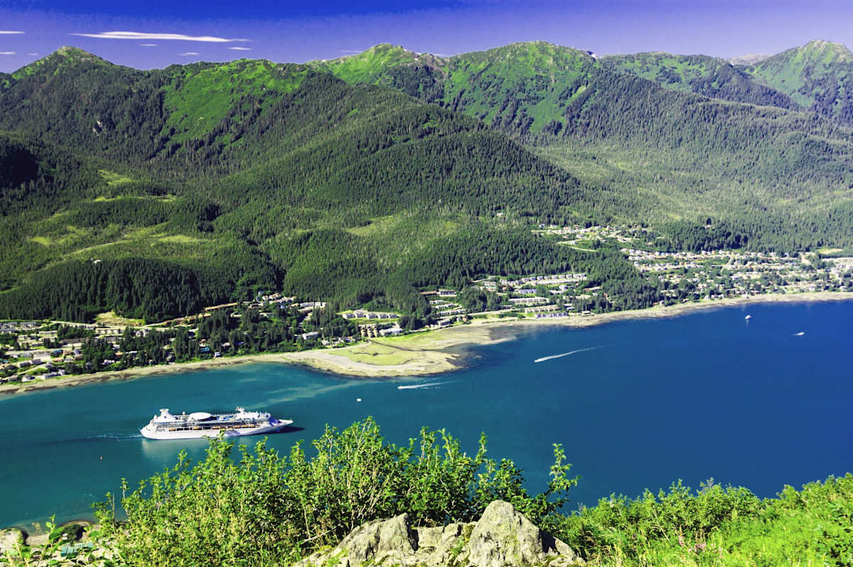 Inside Passage Cruise & Alaska's Wilderness photo 1