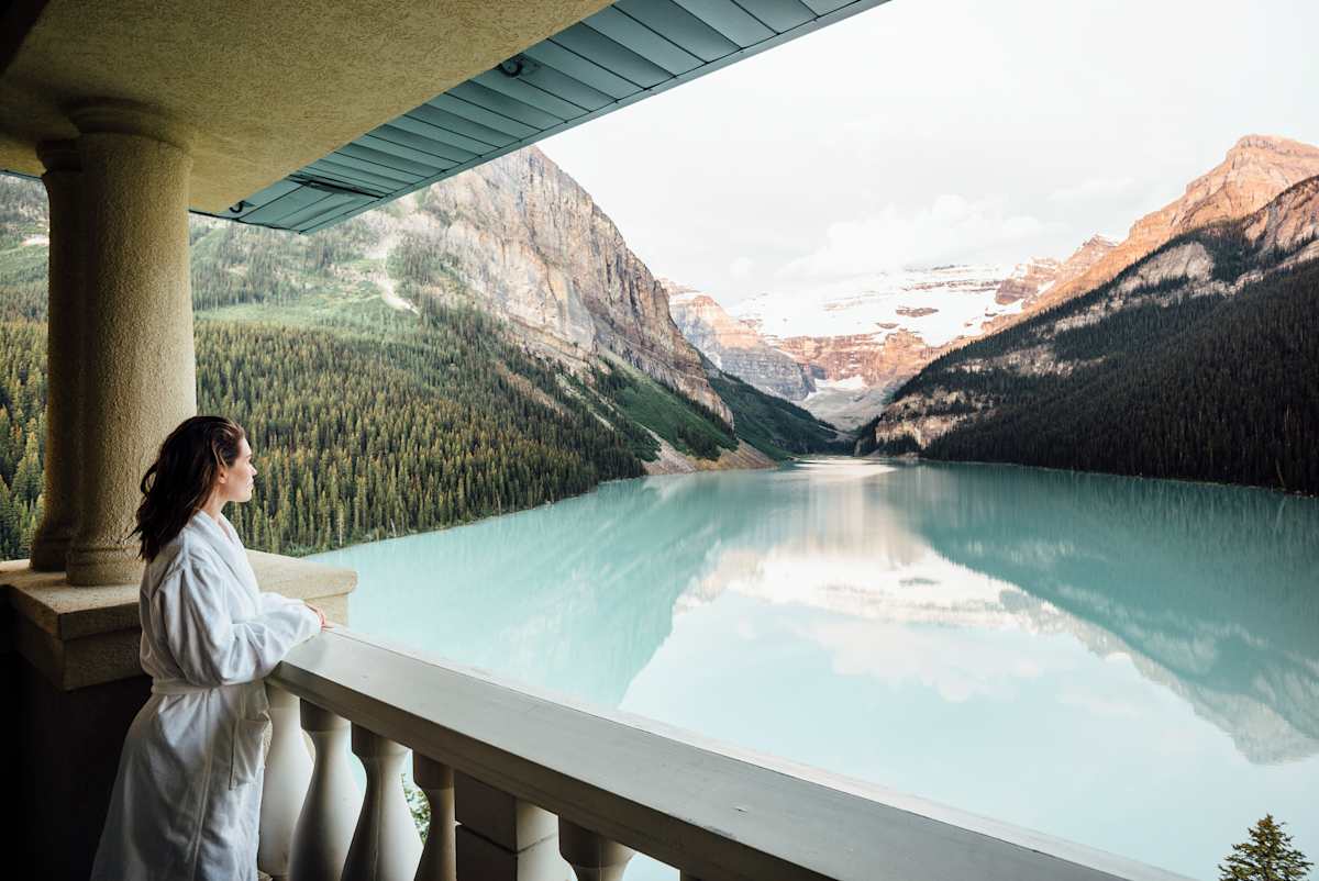 Canadian Rockies Signature & Lakeside Luxury photo 1