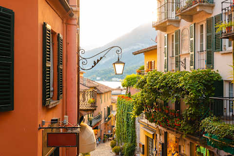 The Italian Lakes by Car: Milan, Como and Maggiore photo 1