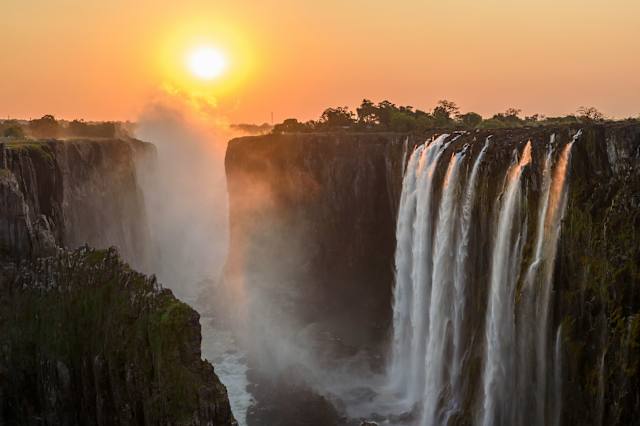 South Africa to Zimbabwe: Victoria Falls & Safari photo 1