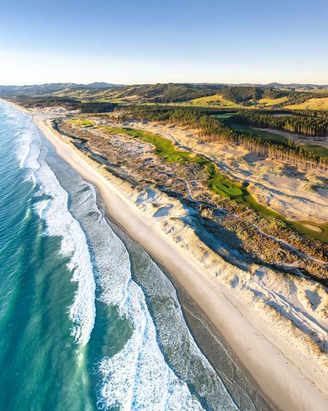 New Zealand: Ultimate Golf Experience photo 3