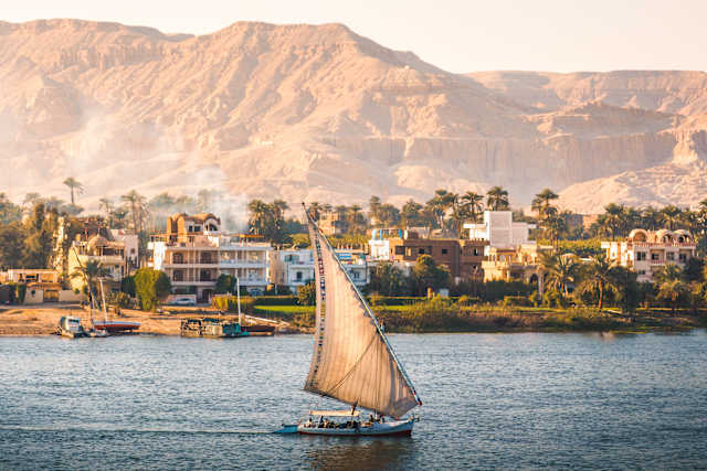 Egypt & Jordan Exclusive photo 3