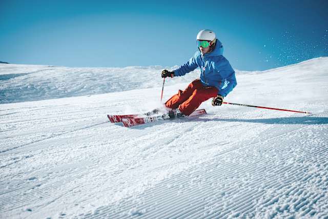 Ski Kitzbühel: Alpine Slopes & Tyrolean Charm photo 4