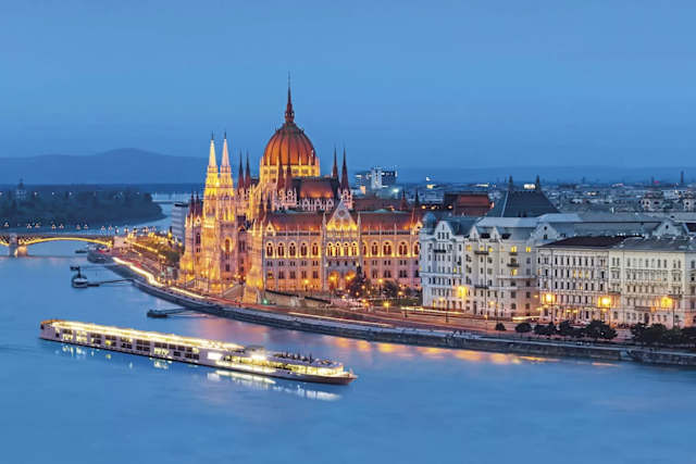 Christmas Markets Along the Danube photo 1