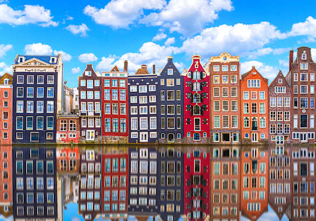 Essential Amsterdam & Belgium photo 3