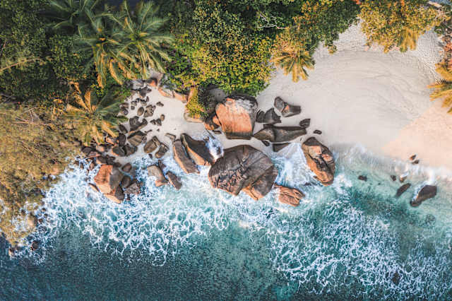 Dubai to Seychelles: Modern Skylines & Secluded Shores photo 2