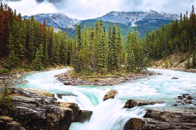 Family Adventure in Banff & Jasper photo 4