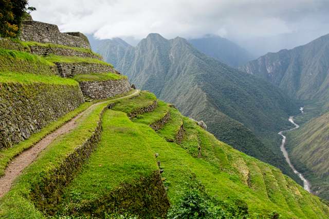 Sacred Valley & Sun Gate Trek to Machu Picchu photo 3