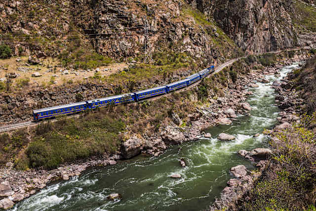 Sacred Valley & Sun Gate Trek to Machu Picchu photo 4