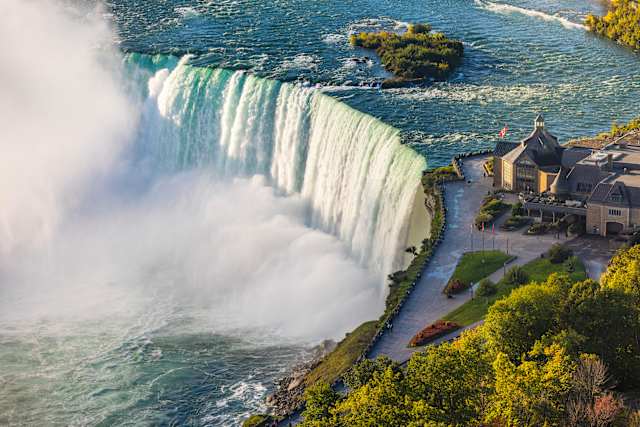 Ontario to Quebec: Food, Falls & Heritage photo 3