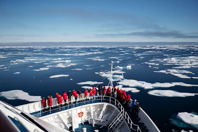 Canadian Arctic Expedition: Icebergs & Wildlife photo 2