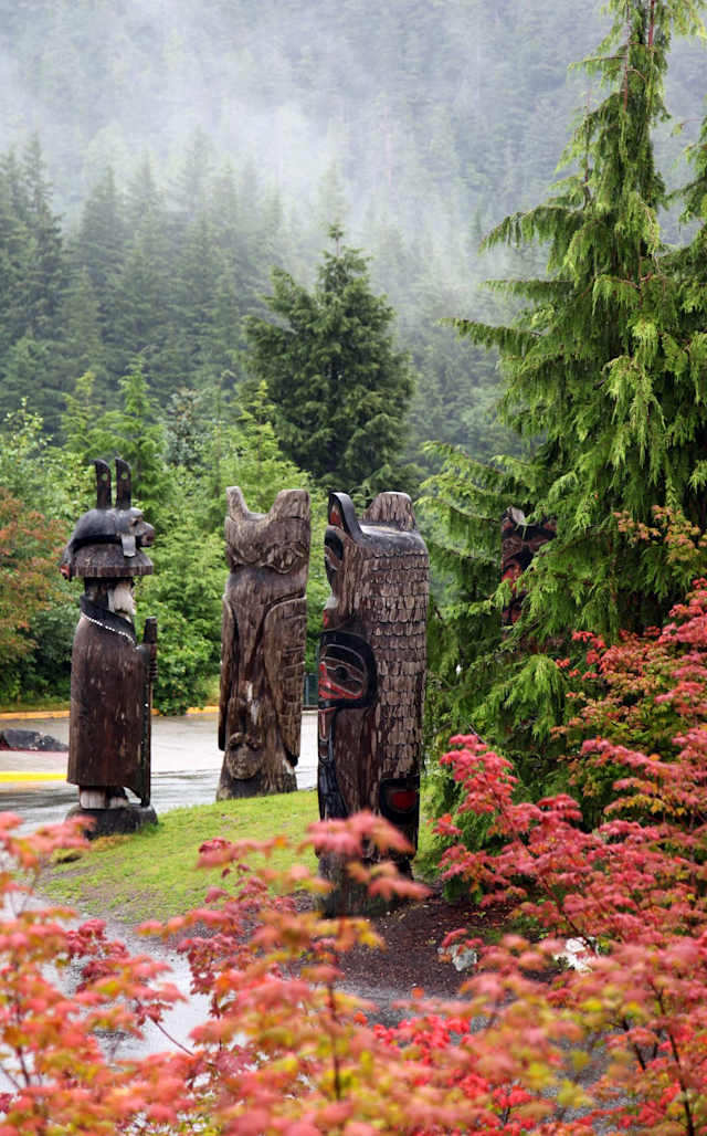 Vancouver Highlights & Sailing Alaska's Inside Passage photo 2