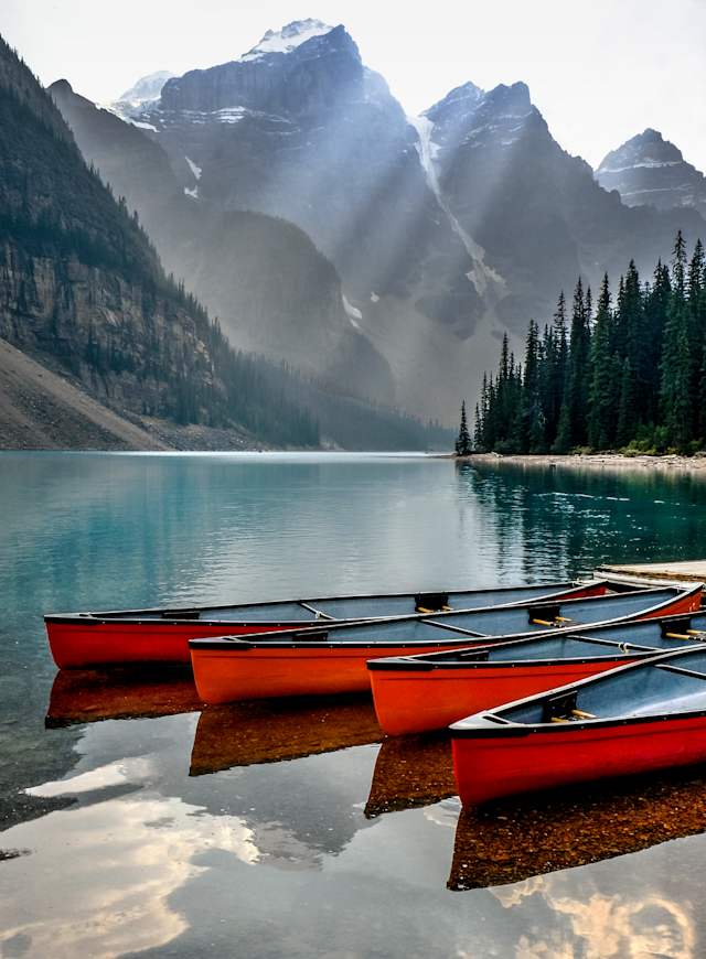 Banff's Best Lakes & Heli-Hiking the Bugaboos photo 2