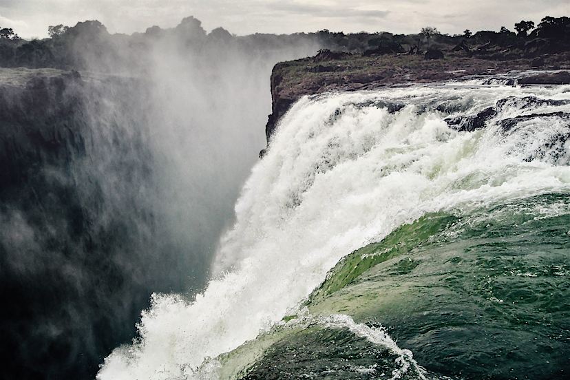 victoria falls close up