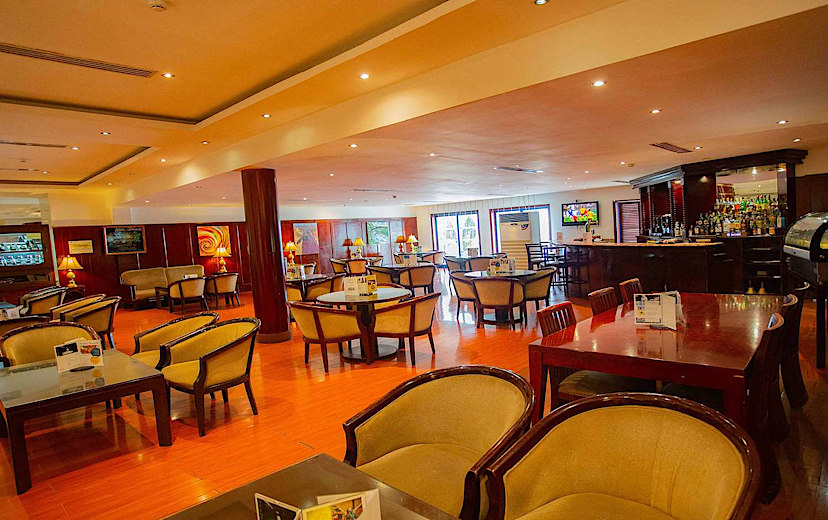 Lounge Bar