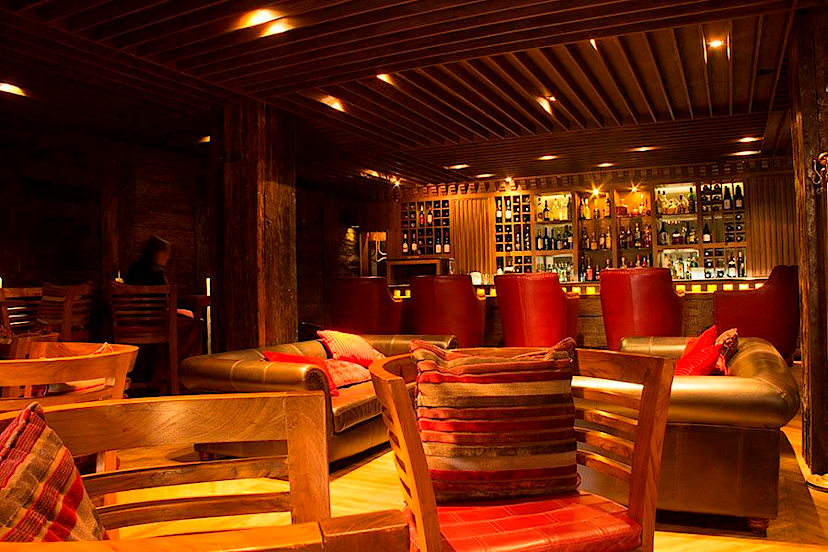 Bar Lounge
