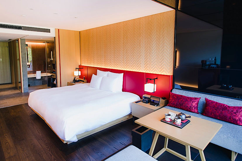 Deluxe King Room