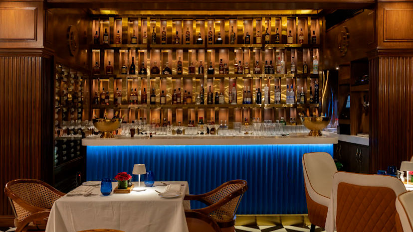 Bar