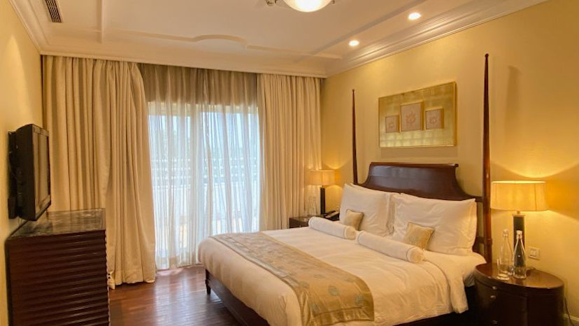Heritage Terrace Room