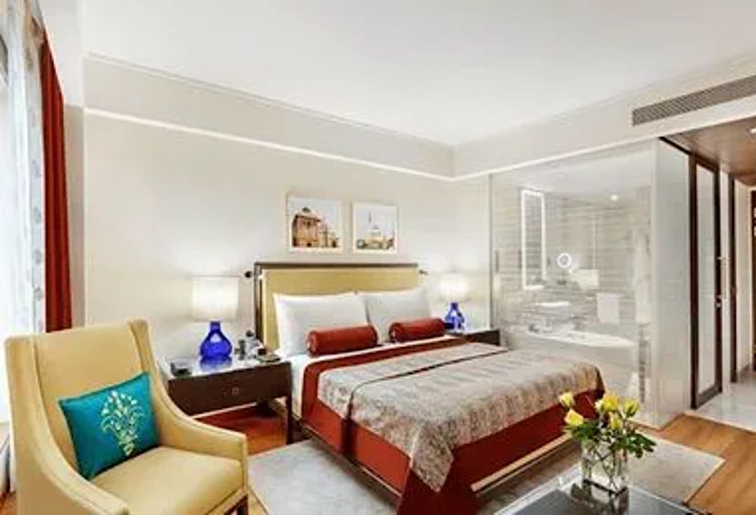 Oberoi Suite
