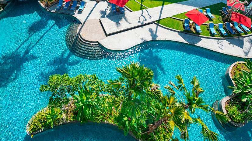 Salt-Water Lagoon Pool