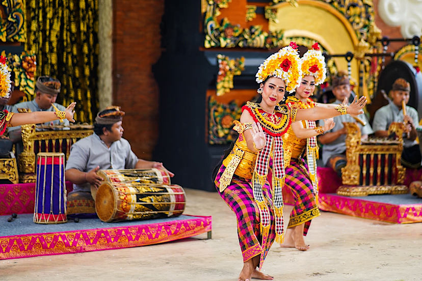 Balinese Performers