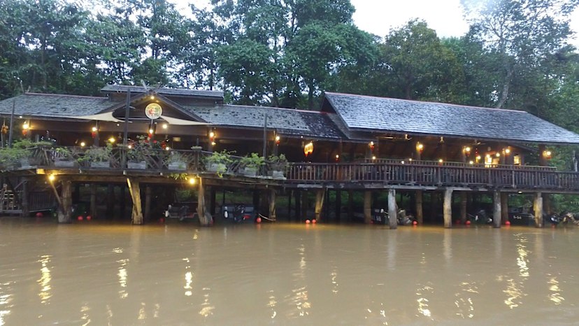Sukau Rainforest Lodge
