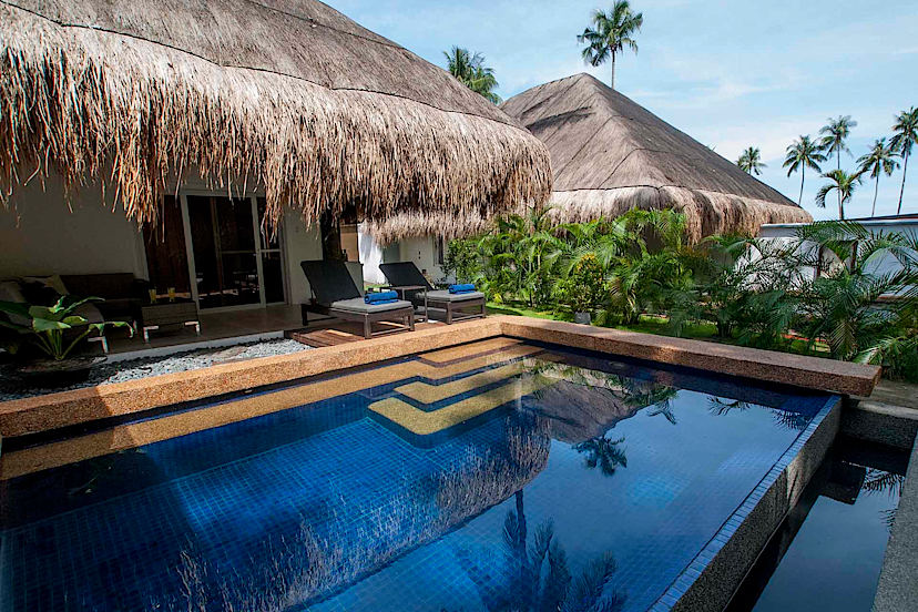 Premier Pool Suite