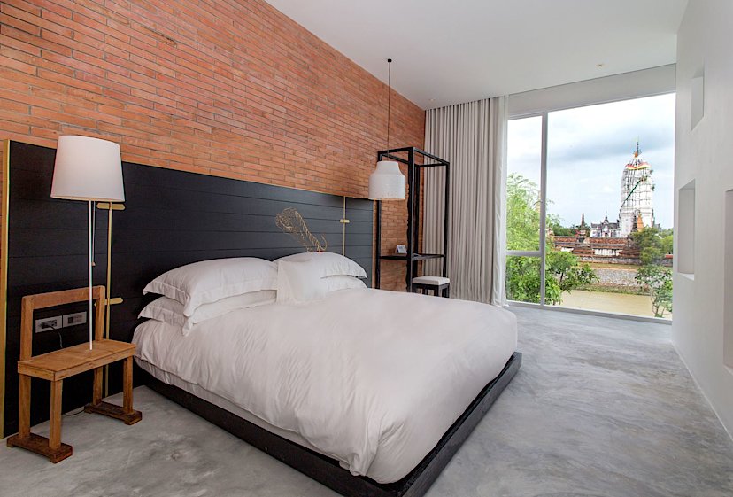 Deluxe River View Room