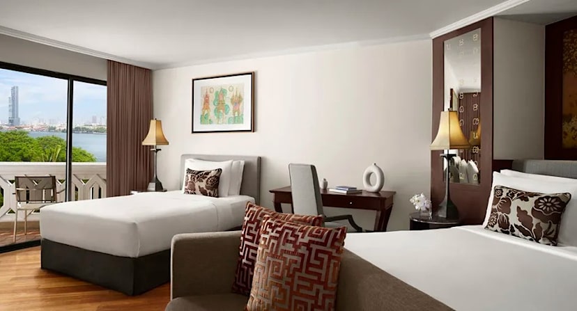 River Front Suite
