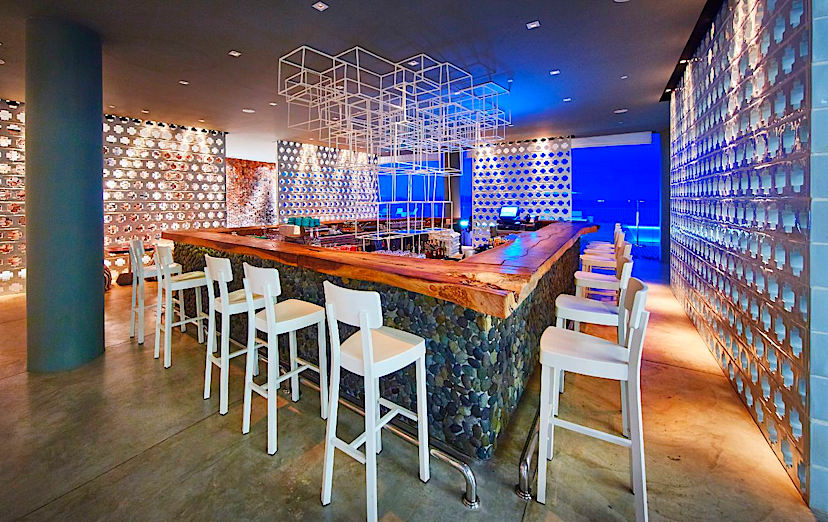 Aqua Bar