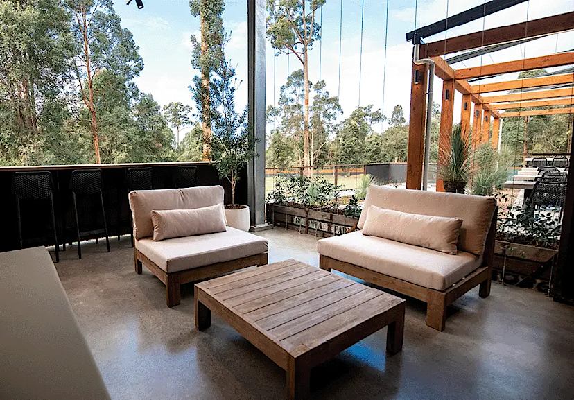 Lounge Bar