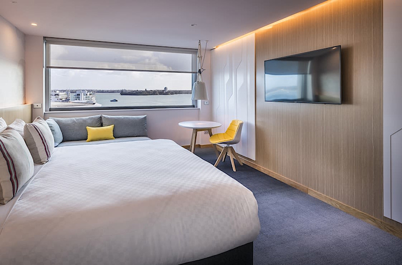 social view room