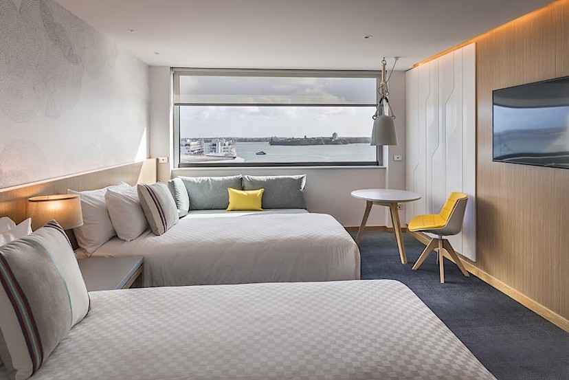 social view room