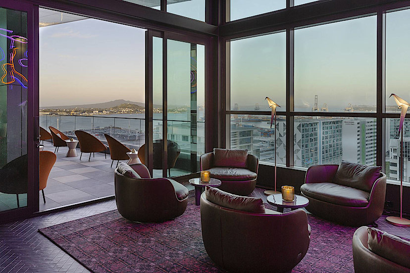 HISO Balcony