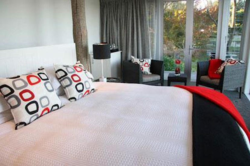 Acacia Cliffs Lodge Parawera Suite Lake View