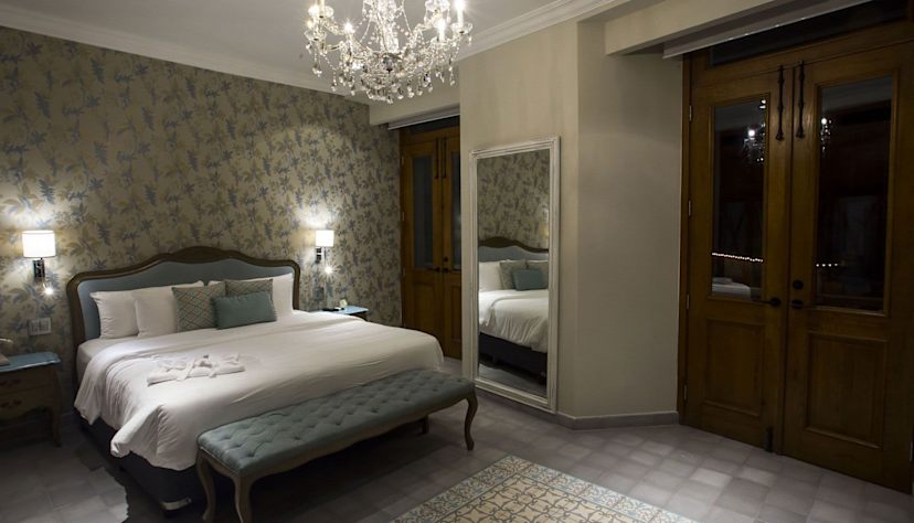 Santa Ana Deluxe Suite