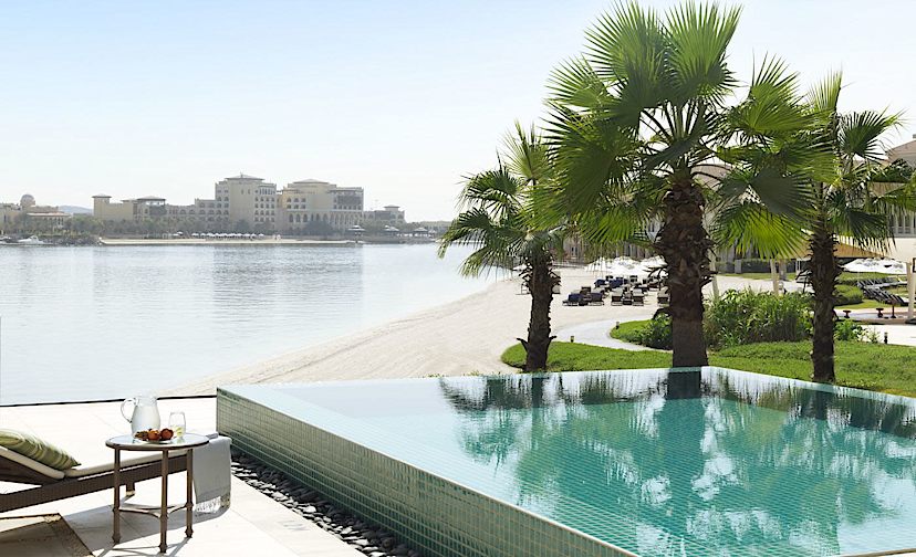 Pool & Beach