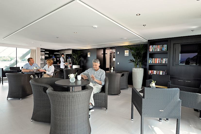 Club lounge