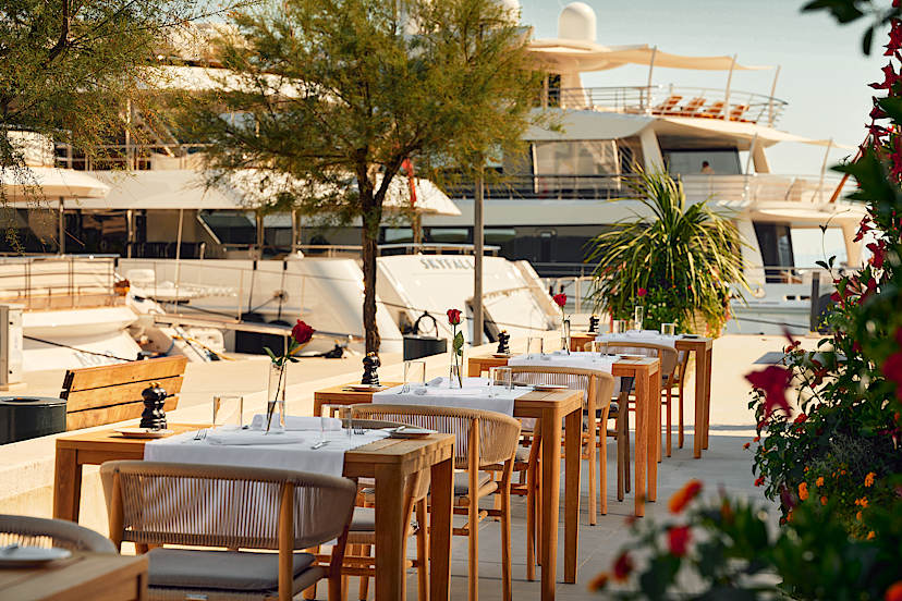 Alfresco Dining
