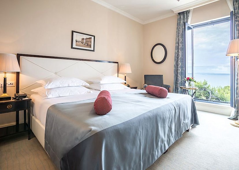 Superior Room Partial Sea View