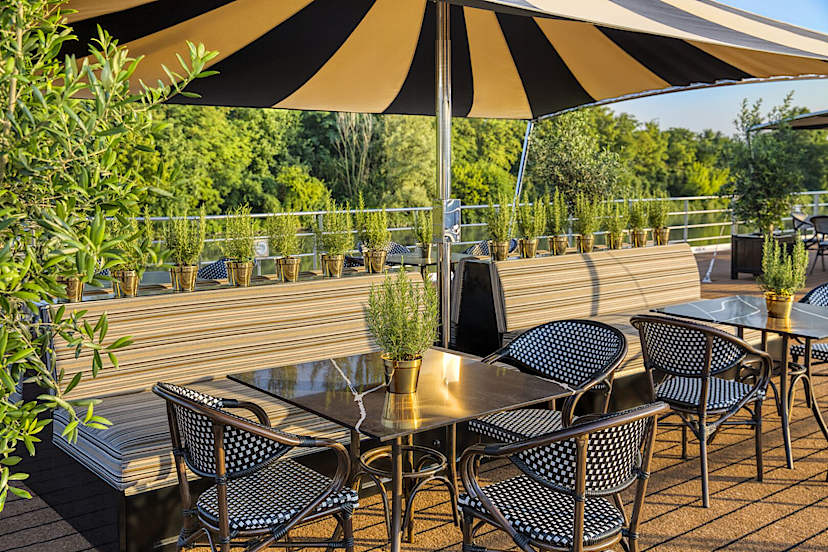 Sundeck