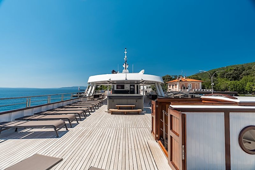 Sun Deck